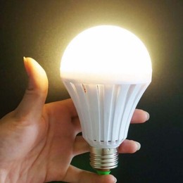Intelligent Rechargeable LED Bulb 9W