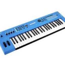 Yamaha MX61 Music Synthesizer V2 (Blue Keyboard)