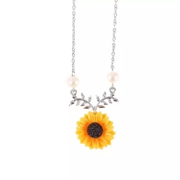 Oly2u Romantic Pearl Sunflower Necklace Charms Daily Jewelry for Women Simple Pearls Bride Bridesmaid Necklace Bijoux Chain