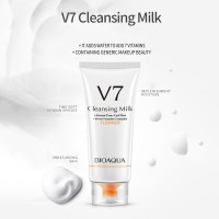 V7 Cleansing Milk Instant Tone-Up Effect And Seven Vtamins Comeplex Cleanser